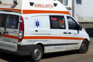 Doi copii care se deplasau neregulamentar, victime ale unor accidente rutiere