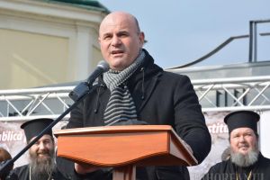 Curilă se victimizează pe tema propagandei religioase: Toate acuzaţiile care mi se aduc sunt nedrepte şi nefondate