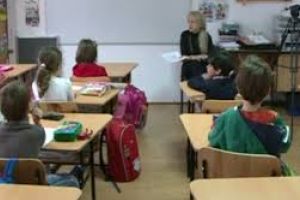 Proiect: Fondul clasei, transformat în contribuţie legală