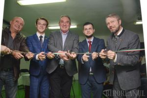Tinerii maghiari şi-au inaugurat centrul YouthStud HUB din Pasajul Vulturul Negru (FOTO)