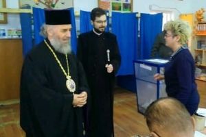 Arhiepiscopul Casian a votat astăzi la referendum