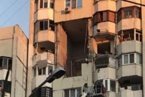 EXPLOZIE PUTERNICĂ într-un bloc din Chişinău. TREI persoane au MURIT în urma deflagraţiei