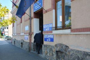 A doua zi de referendum: la primele ore, prezenţă de 7,24% la nivel naţional. Bihorul, pe locul 2, cu 10,39%