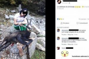 FOTO: „La vânătoare de dimineaţa. Simţindu-se fericită” – O femeie care s-a pozat lângă capra neagră ucisă la poalele Retezatului a stârnit furia internauţilor
