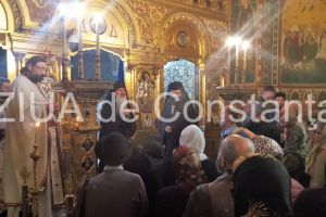 Referendum. Ce mesaj le-a transmis Arhiepiscopul Tomisului IPS Teodosie crestinilor prezenti la slujba de la Catedrala Sf Ap. Petru si Pavel din Constanta (galerie foto-video) 