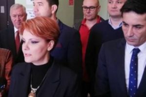 Referendum pentru familie. Olguţa Vasilescu şi Claudiu Manda, ÎMPREUNĂ la VOT: „Am votat cu speranţa că NU va trebui să îmi pun problema la nunta fiului dacă sunt socru MARE sau socru MIC”
