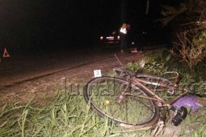 ULTIMĂ ORĂ: Biciclist lovit de o maşină în apropiere de Obrejiţa