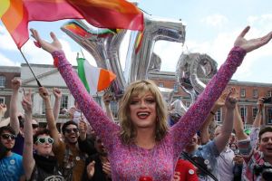 Sub 20 la sută prezenţa la vot la ora 19.00