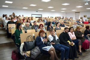 Dezbatere pe tema bunelor practici de lucru cu vârstnicii