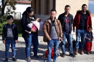 Irakieni solicitanţi de azil prinşi în timp ce forţau a doua oară frontiera