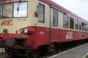 Multă agitaţie pentru nimic! Nici urmă de gloanţe în trenul Timişoara-Reşiţa, „împuşcat” în luna august!