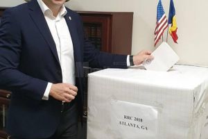 Viceprimarul Sucevei Lucian Harşovschi a votat din Statele Unite ale Americii