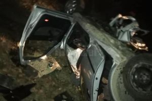 Doi tineri şoferi au provocat accidente cu opt răniţi din cauza vitezei