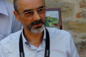 Jurnalistul şi scriitorul Tiberiu Cosovan a plecat să scrie şi să picteze în Ceruri