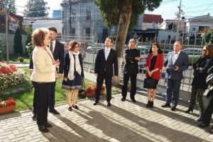 12 ambasadori europeni, in vizita la Muzeul Ceasului. CJ Prahova, gazda intalnirii