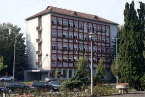 Probleme la etaj. Directorii Primariei Baia Mare tremura. Unii raman fara functii