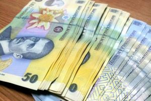 „Promoţie” de la Guvern! Românii cu datorii la stat vor primi o reducere dacă îşi achită dările înainte de termen