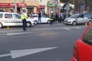 Accident cu trei maşini în Mănăştur FOTO