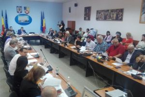 Alti bani, alta distractie! Angajatii Primariei Ploiesti vor fi 