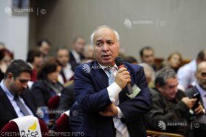 Rădulescu (AFR): Autorităţile nu au ştiut ce să facă în cazul pestei porcine; interesele politice s-au amestecat în această problemă