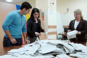 Disproporţie impresionantă la votul din Hunedoara: mai bine de 90 la sută dintre participanţi au spus „DA”