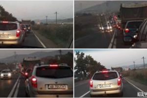 FOTO, ȘTIREA TA. Coloană mare pe DN 1, între Alba Iulia şi Teiuş. Șoferii dau vina pe noul sens giratoriu construit pentru autostradă