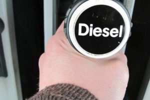 Decizie definitivă: S-au INTERZIS maşinile diesel. Ce mai pot face şoferii pentru a putea conduce aici
