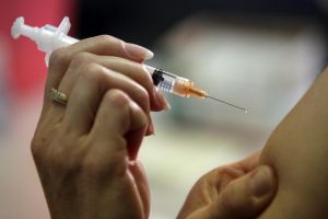 Vaccin antigripal gratuit pentru băcăuani