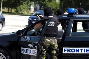 Albanezi prinsi in timp ce incercau sa treaca ilegal frontiera din Serbia in Romania