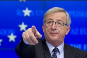 Juncker ATACĂ PRESA: „Mi s-a acordat o atenţie BOLNĂVICIOASĂ. Au spus că am înclinaţii spre ALCOOL” 
