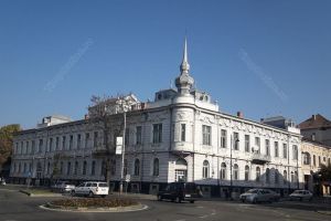 Ce a fost cândva Poşta Veche. Istoria interesantă a unei clădiri frumoase din Bistriţa (FOTO)