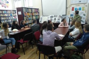 FOTO. Ziua Naţională a Holocaustului, comemorată la Colegiul ”Dionisie Pop Marţian” din Alba Iulia