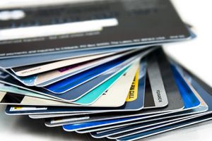 Pensiile, numai pe card!