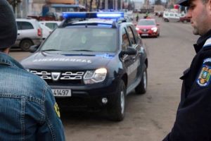 L-au jefuit de telefon în Gară