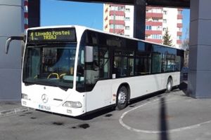 Scrisoarea cititorului: puneţi la dispoziţia călătorilor autobuzului nr 1 un mijloc de transport cu o capacitate mai mare