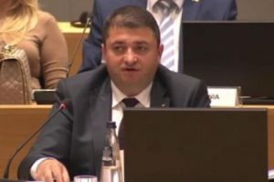 Țuţuianu ATACĂ PSD: ANDRUȘCĂ este „cel mai IDIOT ministru”