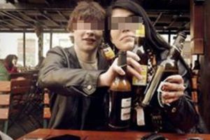 Dramele tinerilor români plecaţi la muncă în Anglia. Au fost părăsiţi de iubite, s-au drogat cu Nitro şi s-au întors lefteri în ţară