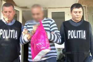 Revoltător! Audiat după ce s-a masturbat în faţa elevelor la Târgu-Cărbuneşti