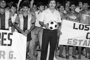 DEZVĂLUIRE ȘOCANTĂ. Pablo Escobar a vrut să ASASINEZE mai mulţi fotbalişti. „S-a gândit să pună bombe în maşina lui şi a altor opt jucători”