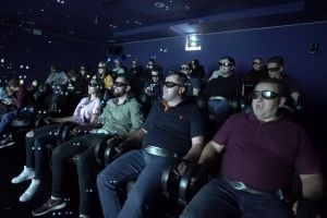 Cinema 5D, noua tehnologie virtuală, acum doar în Oradea: Senzaţii inedite, adrenalină, suspans şi iluzii la Tonson Cinema 5D (FOTO/VIDEO)