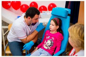 Consultaţii stomatologice GRATUITE pentru elevii arădeni. În care şcoli se va desfăşura campania