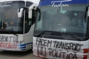 O parte dintre transportatorii de persoane intră în grevă