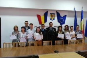 ISU Maramures: Diplome pentru voluntarii care s-au inscris in programul ”Salvator din pasiune”