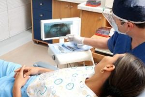 Probleme cu dantura? Mergi la cea mai moderna clinica stomatologica din Pitesti!