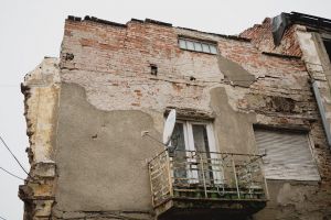 IMPOZITUL pe clădirile neîngrijite poate CREȘTE cu până la 500%! Ce pot face arădenii care nu sunt de acord cu valoarea TAXELOR şi IMPOZITELOR pe 2019