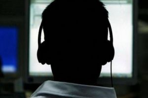 O nouă lege care ajută „penalii”: interceptările suspecţilor din dosarele trebuie anunţate în maxim două luni celor ascultaţi