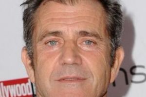 Cum arată Mel Gibson după ce a slăbit 14 kg în 2 luni - VIDEO