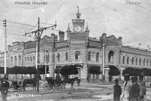 La mulţi ani, Iaşi, la mulţi ani, Chişinău!