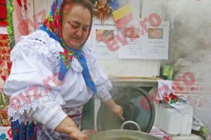 Unde mergem. LIBER la sarmalele, pastramă şi fasole cu ciolan la Târgul Bucureştilor