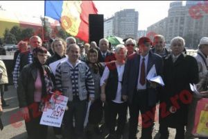 Proiectul noii Legi a Pensiilor, adoptat deşi protestatarii scandau sub geamul Guvernului